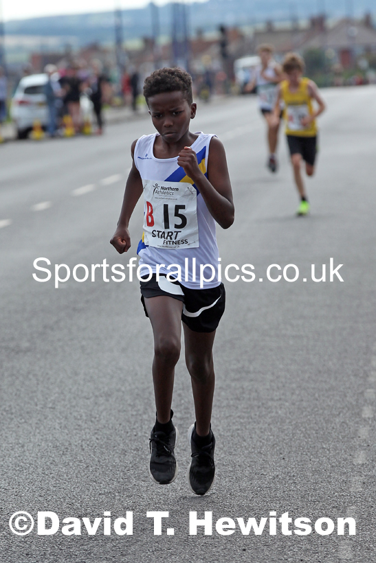 Boys under-13s 2021 Northern 6 and 4 Stage and Young Athletes Road Relays, Redcar. Photo: David T. Hewitson/Sports for All Pics